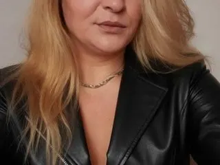 queenfeetMaria cam model