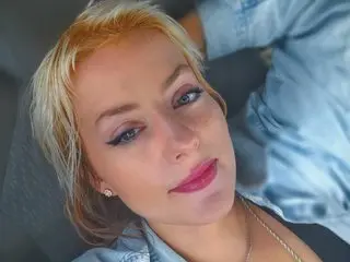 skarlett_roseee cam model