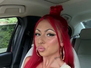 strawbbbi — live cam