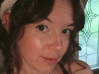 suzyque cam model