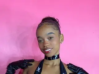 taniaa19 cam model