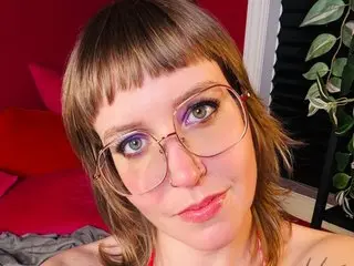 xoxoaliaquinn cam model