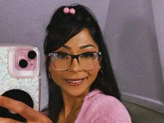 xsophiawoodzx — Streamate cam model