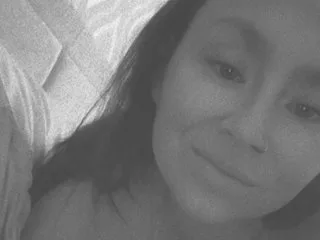 xxJustOneSmilexx — live cam