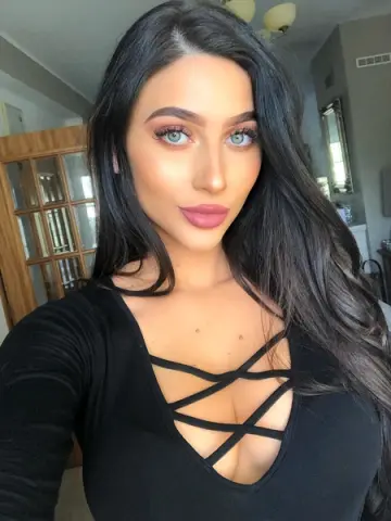 AriaRoseBabestation — Streamate Photos