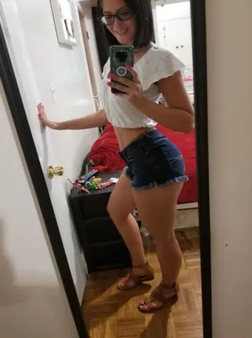 Ariannamae18 — Streamate Photos