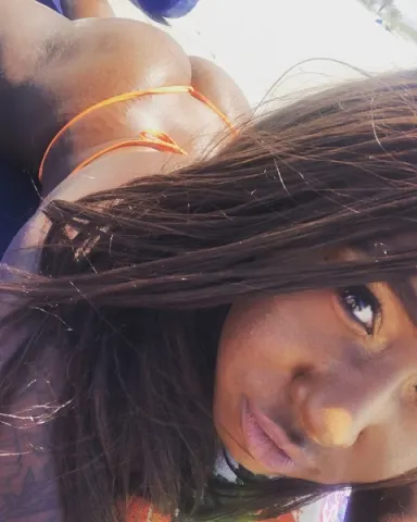 OMGiana — Streamate Photos