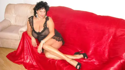 QueenFeetKari — Streamate Photos
