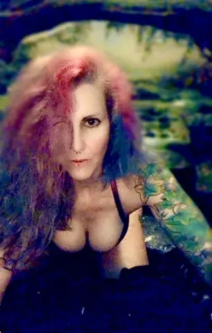 SkySparks — Streamate Photos