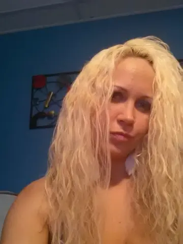 misstish — Streamate Photos