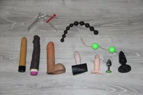 yourbustysmoker — Streamate Photos